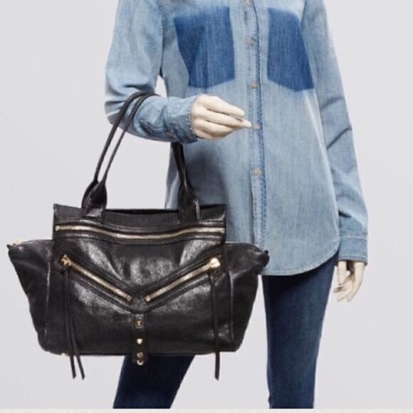 Botkier Large Trigger Satchel 💕like new💕 - Picture 2 of 10